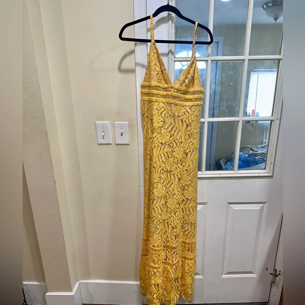 Lovers + Friends Yellow Lace Maxi Sabrina Dress - Picture 5 of 10